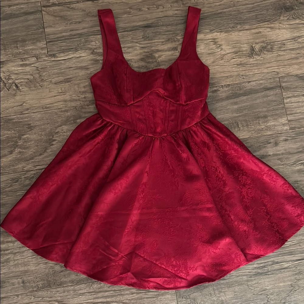 Elegant Red Sleeveless Dress